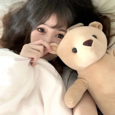 拿针的女孩